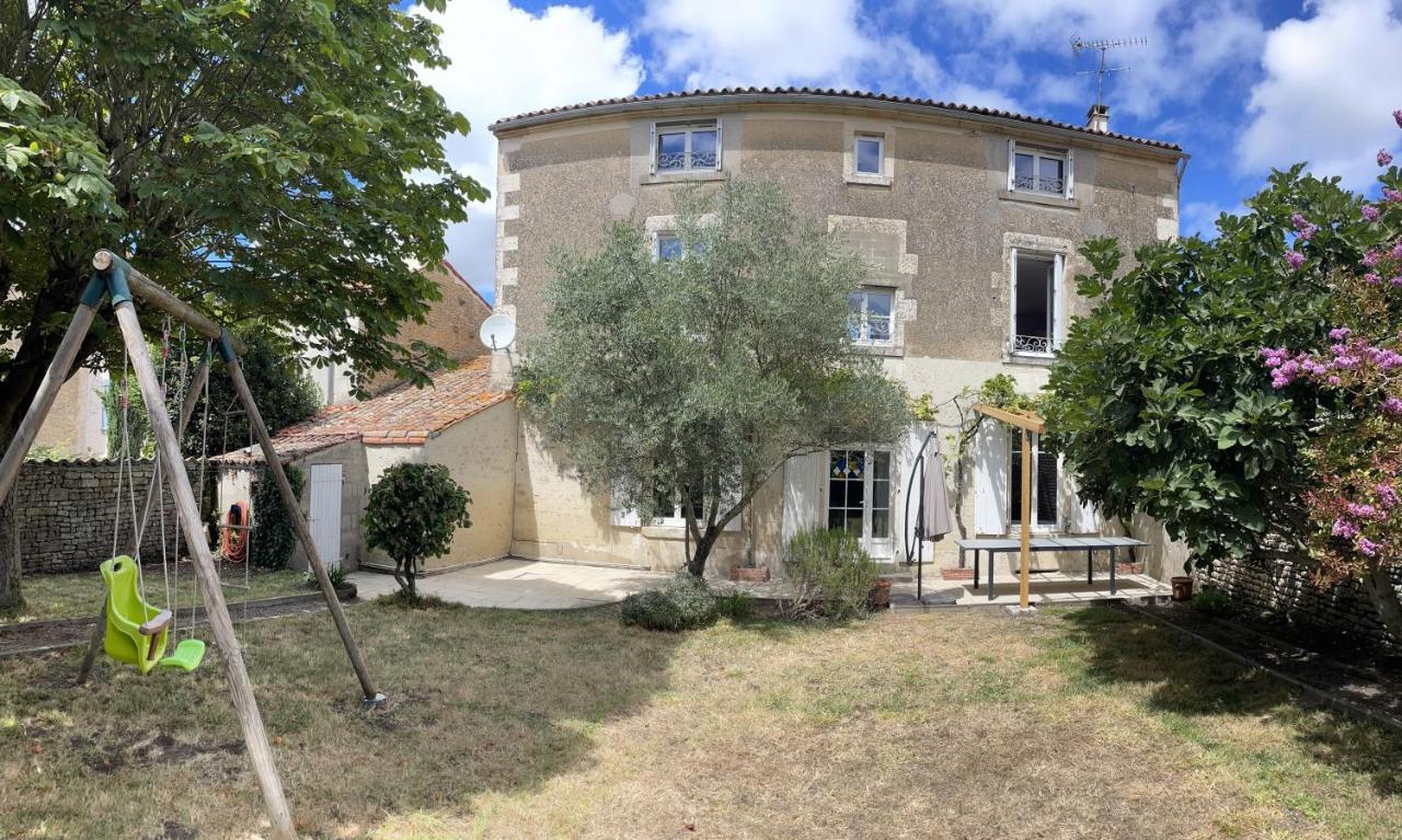 Maison De Vacances Familiale Au Coeur Du Marais Poitevin Villa Maillezais Exterior photo